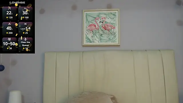 Snapshot of amy_le01 chatting on 05-07-26, 02:33 amy le01 online show from 05-07-26, 02:33