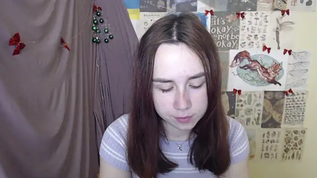 VeryVeryVeryShy  online show from 12-17-25, 09:15