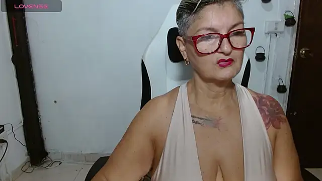 bety-cum2 online show from 06-18-26, 01:48