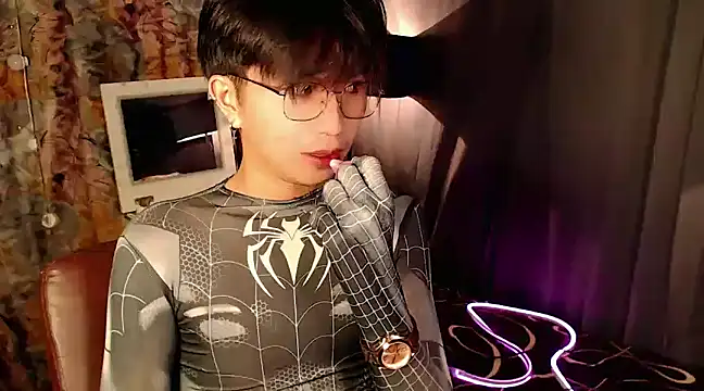 Snapshot of Sexy_Handsome_Drex chatting on 12-19-24, 07:51 Sexy Handsome Drex online show from 12-19-24, 07:51