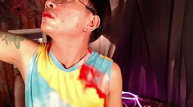 Snapshot of Sexy_Handsome_Drex chatting on 12-28-24, 08:16 Sexy Handsome Drex online show from 12-28-24, 08:16