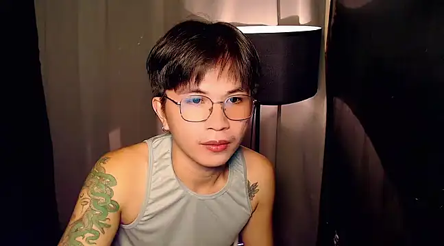 Snapshot of Sexy_Handsome_Drex chatting on 03-01-25, 08:56 Sexy Handsome Drex online show from 03-01-25, 08:56