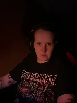 Snapshot of wetgerman_2 chatting on 02-06-25, 10:21 wetgerman 2 online show from 02-06-25, 10:21