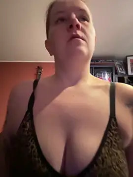 Snapshot of wetgerman_2 chatting on 02-17-25, 05:53 wetgerman 2 online show from 02-17-25, 05:53