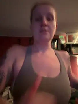 Snapshot of wetgerman_2 chatting on 02-26-25, 06:00 wetgerman 2 online show from 02-26-25, 06:00