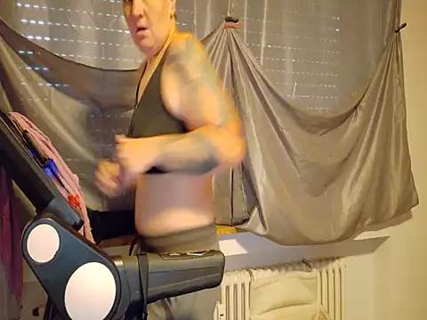 Snapshot of wetgerman_2 chatting on 09-25-25, 10:19 wetgerman 2 online show from 09-25-25, 10:19