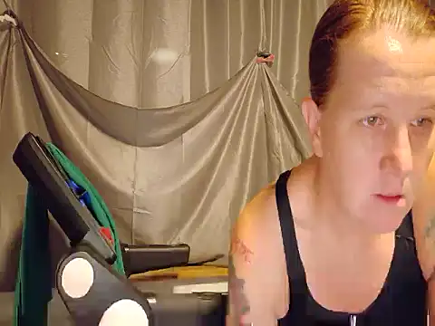 Snapshot of wetgerman_2 chatting on 10-10-25, 05:06 wetgerman 2 online show from 10-10-25, 05:06