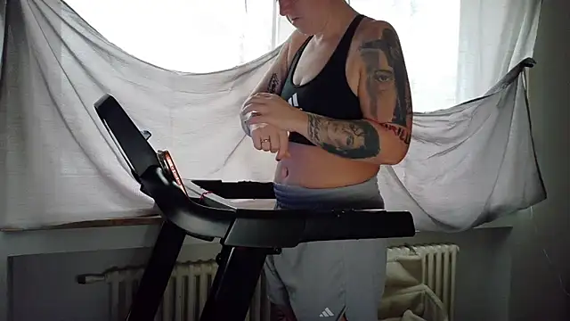 wetgerman 2 online show from 04-14-26, 06:19