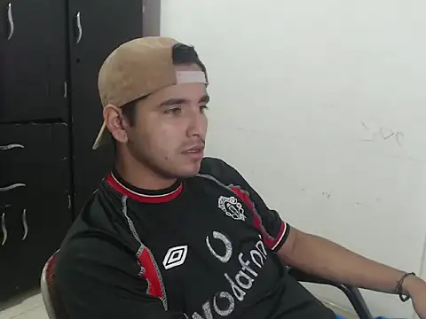 kylian 07 online show from 11-11-25, 03:17