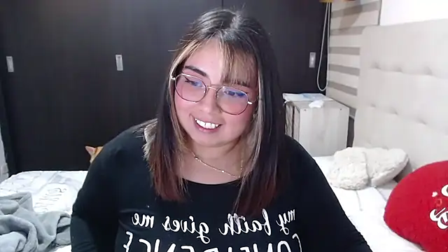 yini angel online show from 06-22-26, 04:20