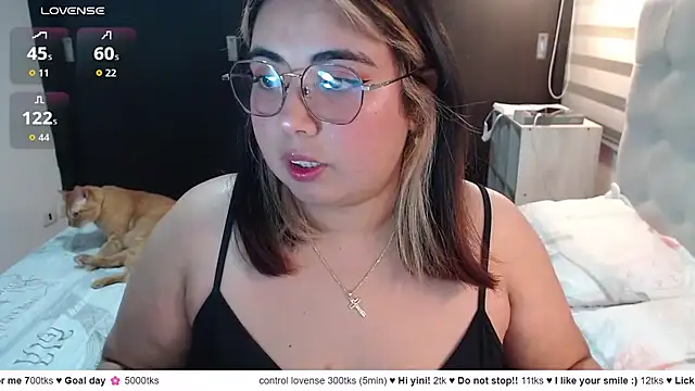 yini angel online show from 06-25-26, 03:06