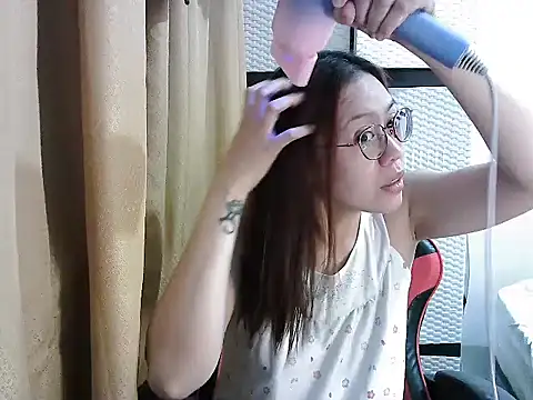 crizzybel online show from 10-13-25, 07:03