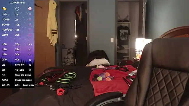 kinkywolf429 online show from 03-23-26, 06:12