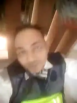 hot-man12xh online show from 12-16-25, 04:01