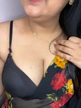 Snapshot of Zoya_Varma004 chatting on 11-28-25, 09:34 Zoya Varma004 online show from 11-28-25, 09:34