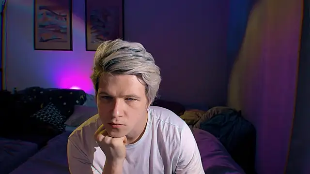 Breston Sweet online show from 09-22-25, 07:49