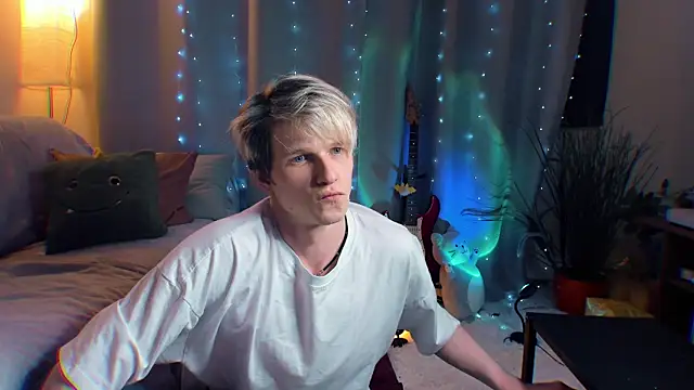 Breston Sweet online show from 04-10-26, 07:29