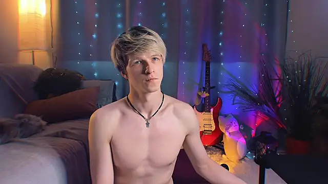Snapshot of Breston_Sweet chatting on 04-28-26, 02:27 Breston Sweet online show from 04-28-26, 02:27