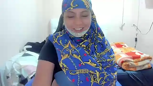 Leylafourniert online show from 12-28-24, 10:34