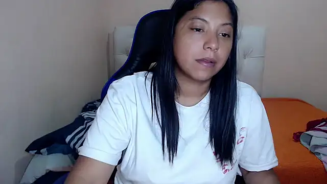 Leylafourniert online show from 12-13-25, 08:14