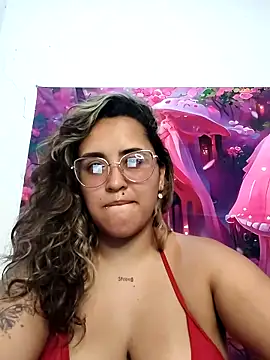 Snapshot of Karol_naughty chatting on 03-02-26, 01:18 Karol naughty online show from 03-02-26, 01:18