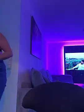 Snapshot of newMichelle chatting on 01-30-25, 07:18 newMichelle online show from 01-30-25, 07:18