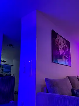 Snapshot of newMichelle chatting on 10-28-25, 07:12 newMichelle online show from 10-28-25, 07:12