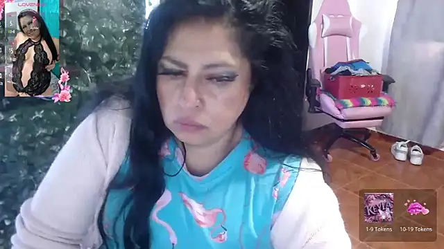 Snapshot of Keyla01_ chatting on 03-07-25, 01:29 Keyla01 online show from 03-07-25, 01:29