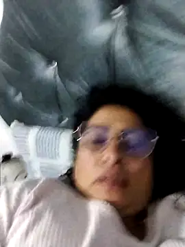 Snapshot of Keyla01_ chatting on 03-11-25, 02:32 Keyla01 online show from 03-11-25, 02:32