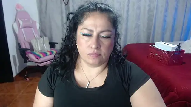 Snapshot of Keyla01_ chatting on 03-19-25, 12:15 Keyla01 online show from 03-19-25, 12:15