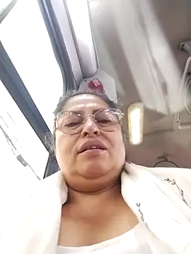 Snapshot of Keyla01_ chatting on 09-10-25, 11:10 Keyla01 online show from 09-10-25, 11:10