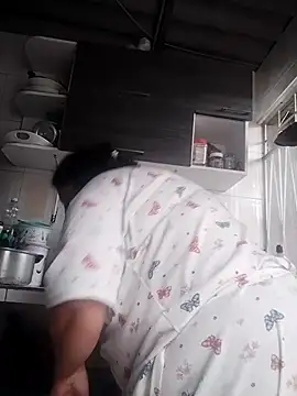 Snapshot of Keyla01_ chatting on 10-18-25, 03:46 Keyla01 online show from 10-18-25, 03:46