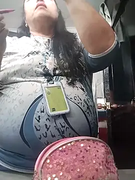 Snapshot of Keyla01_ chatting on 10-23-25, 06:50 Keyla01 online show from 10-23-25, 06:50