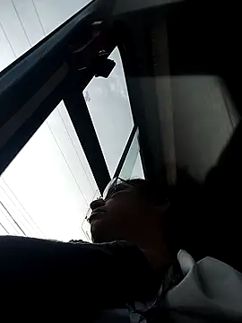 Snapshot of Keyla01_ chatting on 11-03-25, 11:44 Keyla01 online show from 11-03-25, 11:44