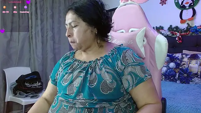 Snapshot of Keyla01_ chatting on 11-14-25, 11:53 Keyla01 online show from 11-14-25, 11:53