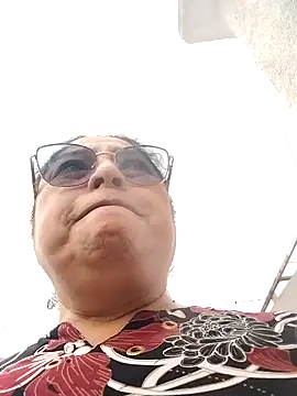 Snapshot of Keyla01_ chatting on 11-19-25, 11:43 Keyla01 online show from 11-19-25, 11:43