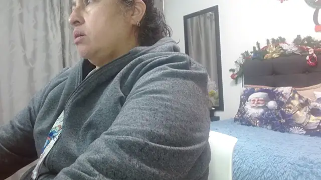 Snapshot of Keyla01_ chatting on 11-20-25, 12:05 Keyla01 online show from 11-20-25, 12:05