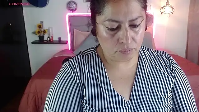 Snapshot of Keyla01_ chatting on 07-29-26, 05:33 Keyla01 online show from 07-29-26, 05:33