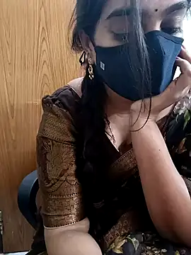 Snapshot of yoursana- chatting on 12-11-24, 03:58 yoursana- online show from 12-11-24, 03:58
