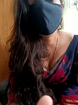 Snapshot of yoursana- chatting on 01-11-25, 03:34 yoursana- online show from 01-11-25, 03:34