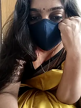 Snapshot of yoursana- chatting on 09-19-25, 04:47 yoursana- online show from 09-19-25, 04:47