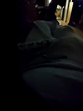 Snapshot of anonymus9006 chatting on 03-08-25, 04:06 anonymus9006 online show from 03-08-25, 04:06