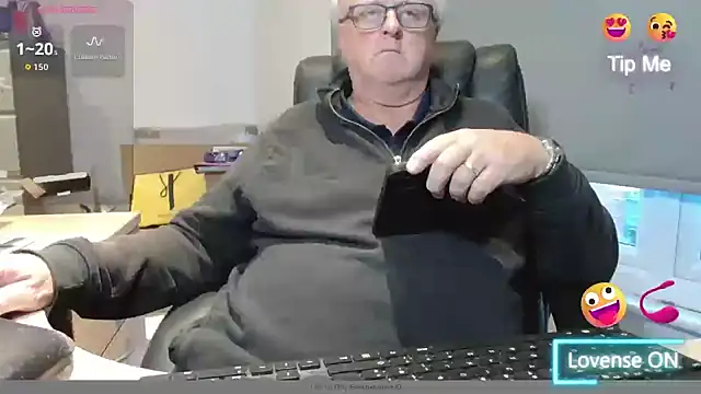 bigbadjon69 online show from 10-24-25, 04:47