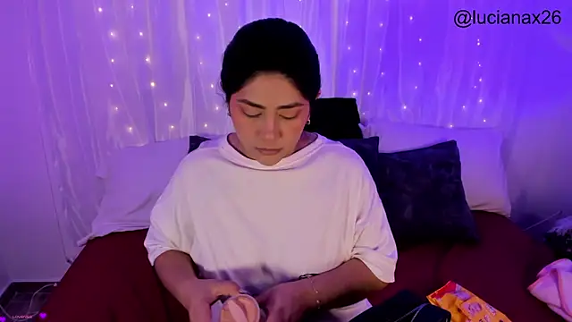 lucy26  online show from 11-25-25, 03:28