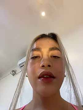 Snapshot of SexFucktoryLily chatting on 05-06-26, 09:25 SexFucktoryLily online show from 05-06-26, 09:25