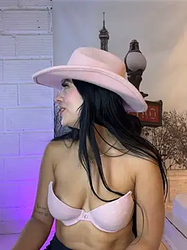 Victoria adaams online show from 06-04-26, 12:11