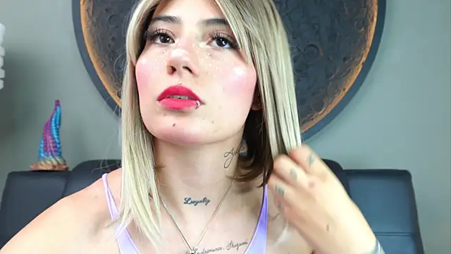 miss sharlotte18 online show from 11-06-25, 06:09