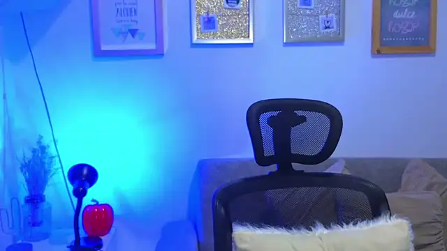 annylouis online show from 11-05-25, 07:47