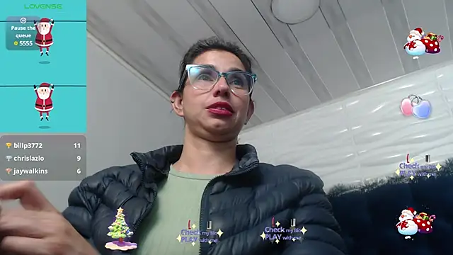 Snapshot of Eva-Williams chatting on 12-15-24, 10:18 Eva-Williams online show from 12-15-24, 10:18