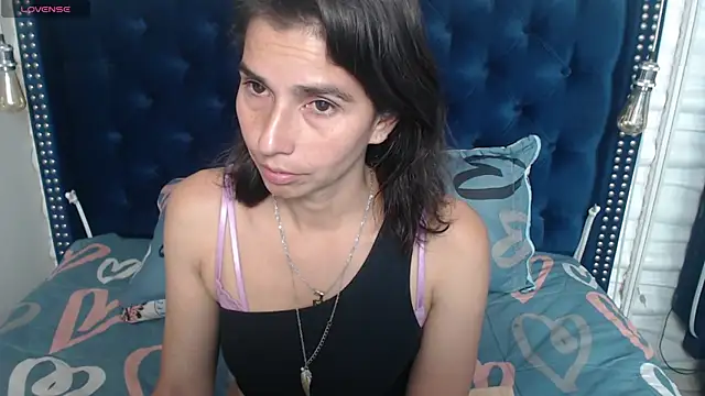 Snapshot of Eva-Williams chatting on 02-03-25, 08:03 Eva-Williams online show from 02-03-25, 08:03